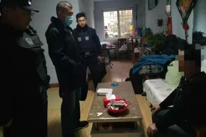 图四